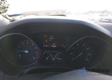 2016 Ford Focus Se z USA, uszkodzony, nr VIN 1FADP3FE6GL221456